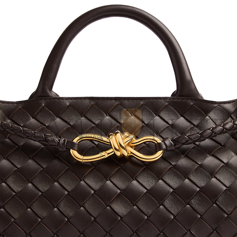 BOTTEGA VENETA EAST-WEST ANDIAMO 766010VCPP11139 (29*18*10cm) BOTTEGA VENETA EAST-WEST ANDIAMO 766010VCPP11139 (29*18*10cm)
